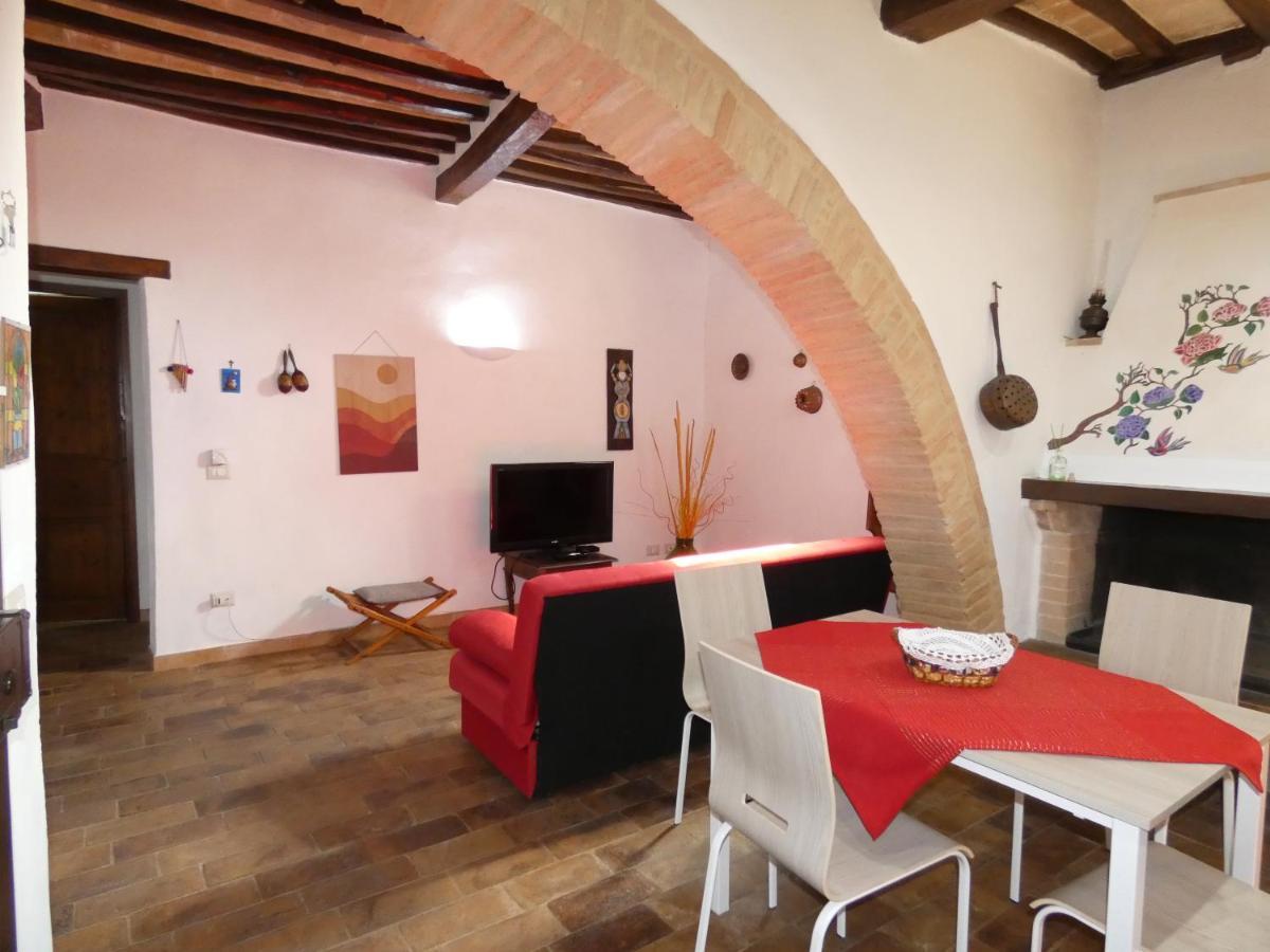 SCAPPO IN UMBRIA, Porta Leone Villa Amelia Esterno foto